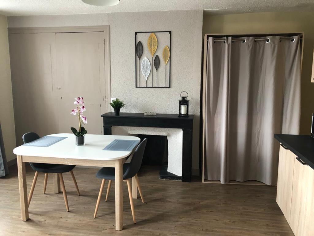 Charmant Studio Au Coeur Du Village De Voreppe Eksteriør bilde